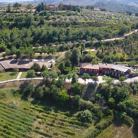 Il Poggio Dei Pettirossi Hotell Bevagna Exteriör bild