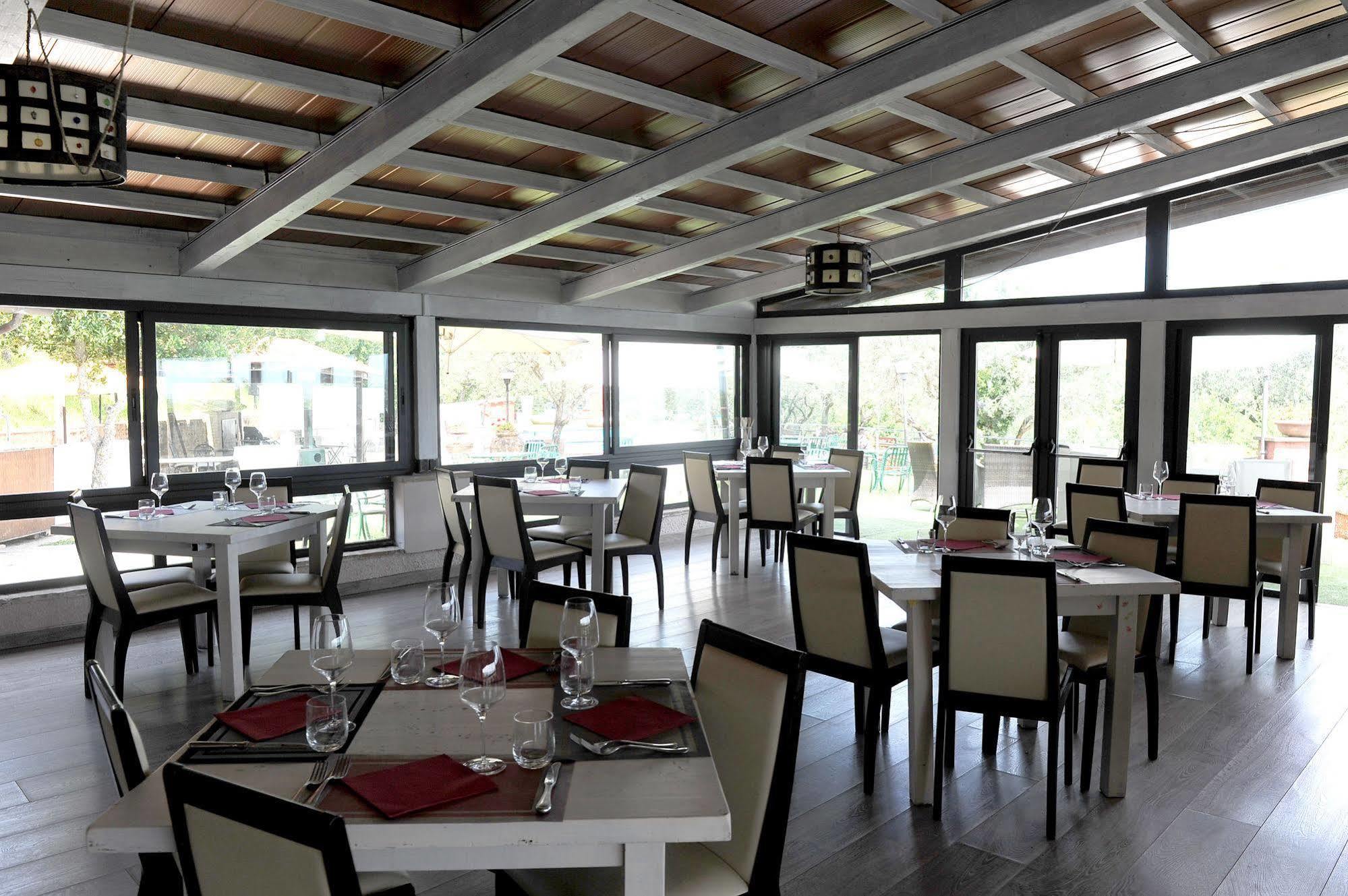 Il Poggio Dei Pettirossi Hotell Bevagna Exteriör bild